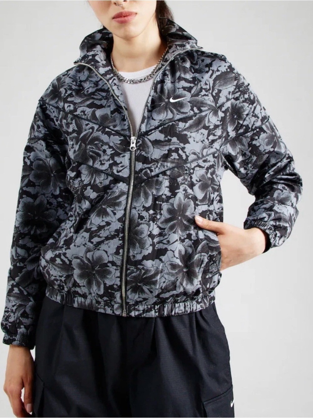 Nike Windrunner UV Protection Full Zip Printed Jacket HM7285-010 Women’s Small